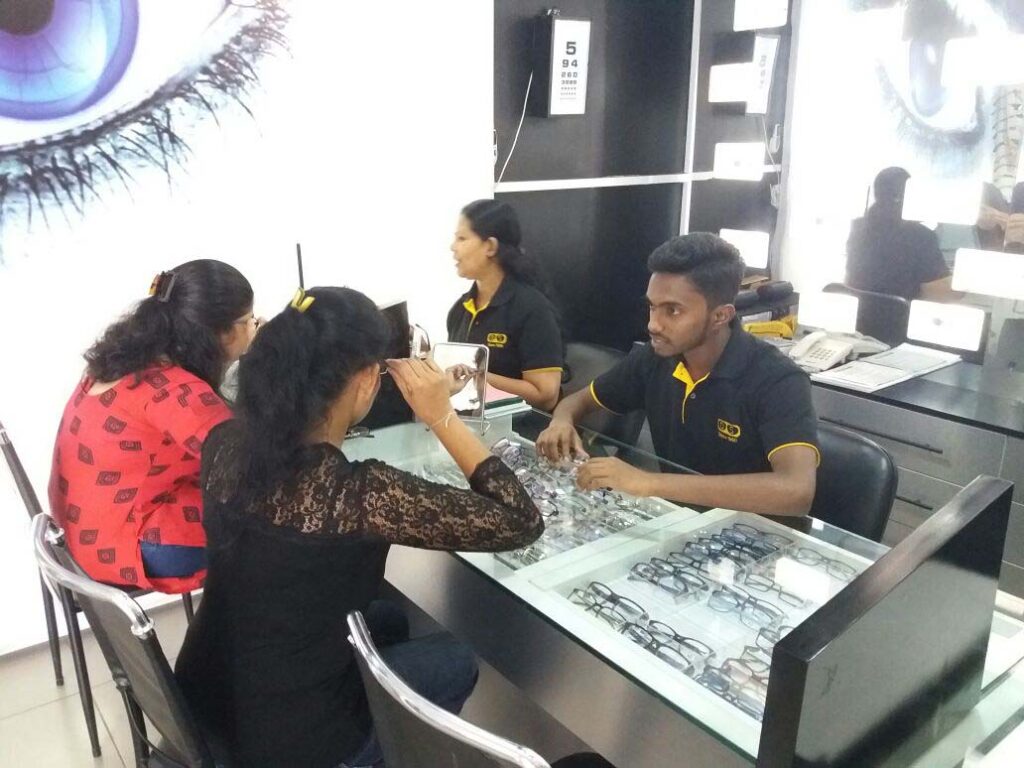 About Us | D.S. Jayasinghe Opticians